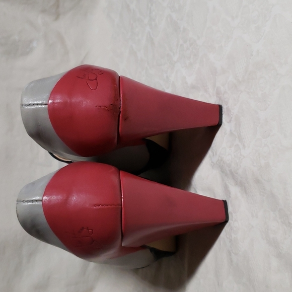 John Fluevog Portside Chunky Heel Color Block Pump - Picture 4 of 12